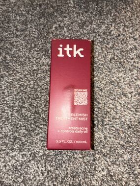 itk Blemish Treatment Mist - Burgundy Packaging